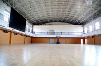 Yunjoin Estructura de marco espacial de acero curvo Cancha de baloncesto Sport Hall Arena Building