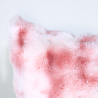 Couverture surdimensionnée rose en fausse fourrure ultra douce-Cosy Home & Travel Must-Have