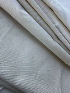 قماش جريج بالجملة للملابس، بوليستر/قطن TC65/35 80/20 CVC60/40، منسوج تويل متوسط الوزن 200 جرام/متر، مقاوم للتكتل، ألوان سادة 21x21 - Product Image 4