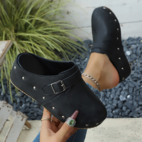Nouvelles Chaussures Femme Style Tendance Sexy à Talons Hauts, Mules à Talon Compensé 6,8 cm, Effet Vieilli avec Rivets, Modèle SBu1026