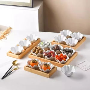 طقم أطباق خشبية مخصصة للتقديم مع فواصل، صحون سيراميك مزخرفة بالزهور للفواكه المجففة، أطباق للوجبات الخفيفة والحلويات للمطبخ - Product Image 5