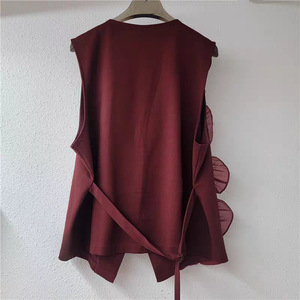 Femmes <span class=keywords><strong>gilet</strong></span> col en v 3d grande <span class=keywords><strong>maille</strong></span> fleurs couleur unie simple boutonnage <span class=keywords><strong>sans</strong></span> manches <span class=keywords><strong>gilet</strong></span> 2025 été nouvelle mode - Product Image 5
