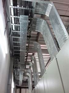 Canaux de câblage perforés pour la gestion des câbles de communication, galvanisés à chaud, en acier perforé - Product Image 4