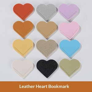 Marcapáginas de Cuero con Forma de Corazón, Hecho a Mano, con Cintas de Gancho y Bucle, Magnético de Doble Cara, Regalo Personalizado <span class=keywords><strong>para</strong></span> Lectores, Impresión Tipográfica - Product Image 2