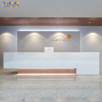 Bureau de réception pour clinique hospitalière, design moderne, sur mesure, 2 ordinateurs, bureau de réception en marbre blanc pour clinique