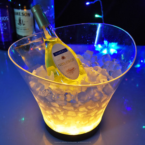 Nuevo diseño <span class=keywords><strong>de</strong></span> plástico acrílico transparente cerveza vodka champán eléctrico luz led cubo <span class=keywords><strong>de</strong></span> <span class=keywords><strong>hielo</strong></span> - Product Image 5
