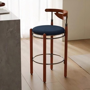 Tabourets <span class=keywords><strong>de</strong></span> <span class=keywords><strong>bar</strong></span> modernes Rosegia ZJL-BC070 avec structure en bois massif, chaises hautes pour table <span class=keywords><strong>de</strong></span> <span class=keywords><strong>bar</strong></span>, usage commercial en Chine - Product Image 1