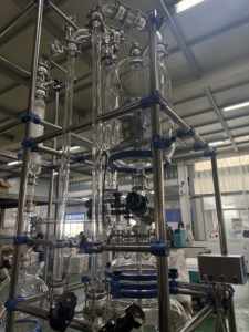 Fabricant de réacteurs en verre Équipement de distillation Réacteur de rectification en verre rapport de reflux intelligent lot plus rapide SCADA prêt - Product Image 5