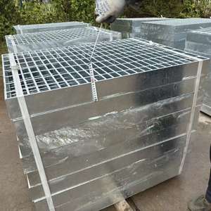 Grille en acier 316 robuste pour construction automobile, revêtement de sol, port, échelle, clôture, allée, tranchée et porte, résistante à la rouille et au plainage - Product Image 4