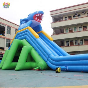 AIRFUNPRO Toboggan aquatique gonflable commercial sur le thème des requins, en PVC écologique, super long <span class=keywords><strong>de</strong></span> 30 mètres, pour usage commercial, 10 personnes - Product Image 2