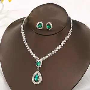 Fabrik Großhandel Wasser tropfen Smaragd Ohrringe Halskette Set Braut Diamant Schmuck Set für die Hochzeit