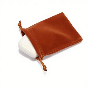 Sac cadeau en velours imprimé avec logo personnalisé, coloré et tendance, pour colliers et bijoux, avec cordon de serrage - Product Image 2