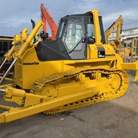 Bulldozer tout-terrain KOMATSU D68ESS pour la remise en état des terrains déshébés, la terrassement des pentes et la consolidation des terres agricoles