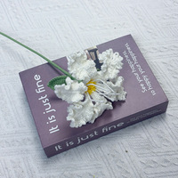 Bouquet de fleurs artificielles en crêpe de myrte tricotées à la main, finies au crochet, fleurs éternelles, décoration d'intérieur, cadeau