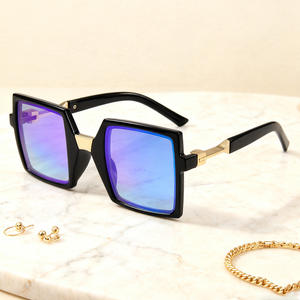 Lunettes de soleil carrées surdimensionnées unisexes, verres PC UV400, monture en plastique et métal, mode, voyage, protection solaire, lunettes pour enfants - Product Image 2