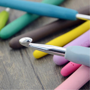 Hot Sale 9Pcs Multicolor Silica Gel Handle Aluminum <b>Crochet</b> <b>Hooks</b> Knitting Needle Set Yarn Sweater Weave Craft Tools - Product Image 6