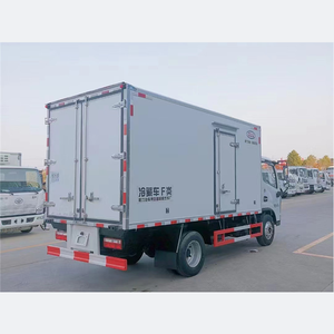 DONGFENG 4x2 LHD/RHD Camión frigorífico de 5 toneladas Nuevo camión diésel manual a la venta en Rusia - Product Image 1