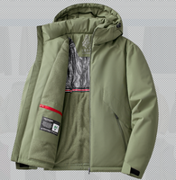 Veste softshell doublée en polaire vert sauge, poches à rabat avec fermeture éclair, capuche à cordon et poignets à velcro, manteau d'extérieur résistant à l'eau