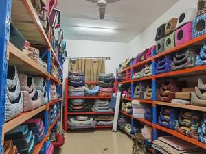 ที่นอนแมวปรับแต่งได้ที่นอนสุนัขทรงโดนัทหรูหรามีคุณภาพสูงที่นอนสุนัขสัตว์เลี้ยงทรงกลมขนาดใหญ่เสื่อแมวซักได้สำหรับแมวในบ้าน - Product Image 6