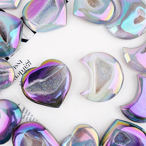 Vendita all'ingrosso di alta qualità Aura di cristallo Druzy scultura di luna artigianato di cristallo vendita calda pasqua natale pietra curativa lucidata - Product Image 1