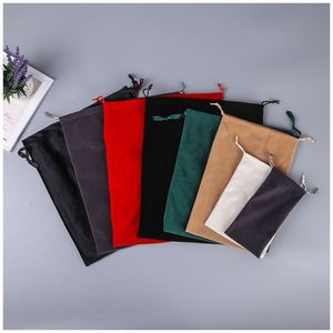 Sacs en velours doux avec logo personnalisé, pochette à cordon avec pompon, pochette à bijoux, sacs cadeaux en daim - Product Image 5