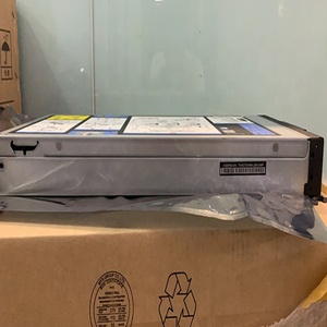 Serveur à lame demi-hauteur à bon prix Lenovo ThinkSystem <span class=keywords><strong>SN550</strong></span> - Product Image 3