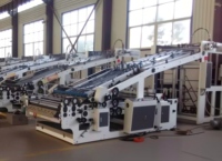 Machine à laminer le papier ondulé à grande vitesse et automatique à 5 couches