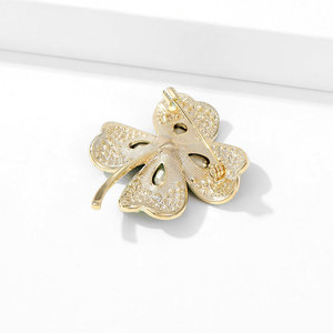 Broche de Flor de Vidro Luxuoso para Mulheres em Latão Banhado a Ouro 14K com Zircônia Cúbica - Cores Verde, Vermelho e Roxo, Presente para Festas e Casamentos - Product Image 6