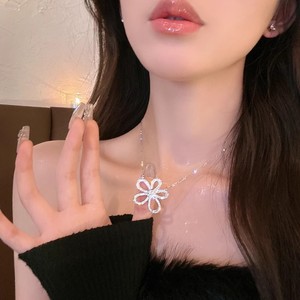 ร่วมรับประทานอาหารค่ำกับเรา~ สร้อยคอพู่ประดับเพชรเต็มเส้นสำหรับผู้หญิง ดีไซน์หรูหราและโดดเด่น เหมาะสำหรับโอกาสพิเศษ - Product Image 2