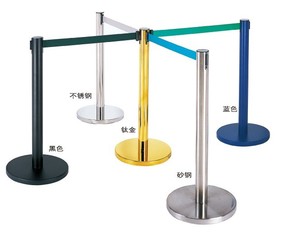 Barrera de Seguridad Retráctil de Acero Inoxidable con Anillo de Advertencia Rojo y Cinta Telescópica para Control de Filas y Protección - Product Image 3