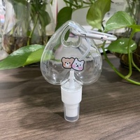 Flacon pulvérisateur transparent en PET de 50 ml personnalisé, en forme de feuille ou de cœur, pour parfum, désinfectant pour les mains, cosmétiques, avec crochet métallique