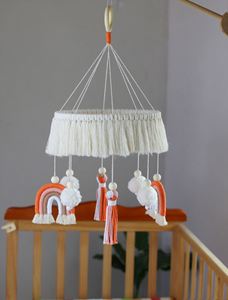 Décoration murale en macramé arc-en-ciel faite à la main, personnalisée, tissée, avec pompons, style bohème neutre, pour enfants - Product Image 5