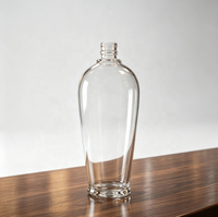 Botellas de vidrio transparente ovaladas de 375 ml al por mayor con doble boquilla, tapones de corcho y tapas de rosca con acabado ácido para aceite de oliva premium y cocina.