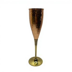 Vaso de Cobre de Calidad Premium para Agua Potable con Beneficios para la Salud, Construcción Duradera y Resistente, Disponible a Precio con Descuento - Product Image 1