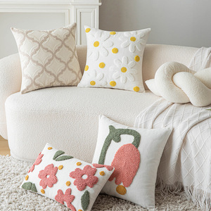 Aoyatex flor nórdica tufted tulipán almohada lindo cojín suave para el sofá de la sala de estar - Product Image 2