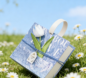 Caja de Regalo Ecológica con Diseño de Tulipán al Estilo Pintura al Óleo, con Asa, Hecha de Papel Grueso Especial con Laminado Mate y Forro de Esponja - Product Image 3