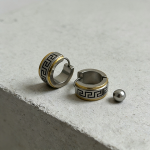 Pendientes de Aro Huggie de Acero Inoxidable Chapado en Oro, Impermeables, con Diseño de Llave Griega de Dos Tonos, Patrón de Meandro Vintage, Joyería para Mujer - Product Image 2