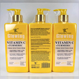Lotion corporelle à la vitamine C et au curcuma la plus vendue. Contient de l'acide ascorbique - Éclaircit le teint. Hydratation douce. 444 ml. - Product Image 2