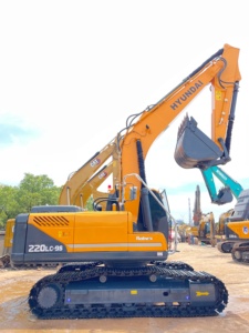 Diying Best Quality Second Hand Excavator <b>Used</b> Hyundai Robex 220LC-9S 220LC R220LC-9S 220 Excavator <b>Used</b> Hyundai Excavator - Product Image 4