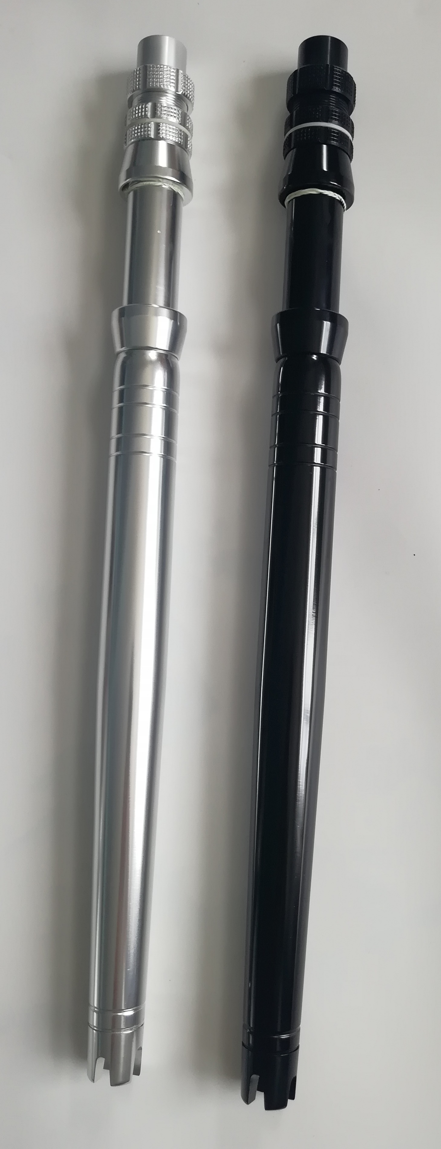 ร่างกายสีดำ, หมวกสีดำ