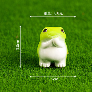Simpatica statuetta creativa a forma di rana strana in stile cartone animato, accessorio micro-paesaggistico in resina, ornamento per auto e scrivania - Product Image 5