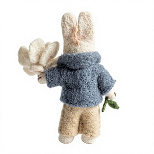 Décoration de Noël en tricot fait main, lapin et fleur de poinsettia, à suspendre au mur, écologique, taille personnalisée, traditionnelle, 100% laine - Product Image 4