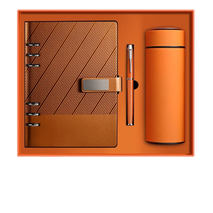 Giáng Sinh Quà Tặng Màu Xanh Lá Cây Da 6 Vòng Refillable Chất Kết Dính Máy Tính Xách Tay Kế Hoạch Nhật Ký Tạp Chí In Ấn Tùy Chỉnh Bút Và Chai Quà Tặng Gói - Product Image 2