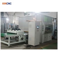 Machine automatique de peinture par pulvérisation de surface de meubles de cadre de porte d'armoire de plancher en bois de CNC