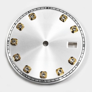 Quadrante per <span class=keywords><strong>Orologio</strong></span> con Diamanti Dorati e Numeri Romani Argentati per <span class=keywords><strong>Orologio</strong></span> da 36mm 1601, Compatibile con Movimento 1570 1575, Parti di Ricambio Aftermarket per Orologi. - Product Image 4
