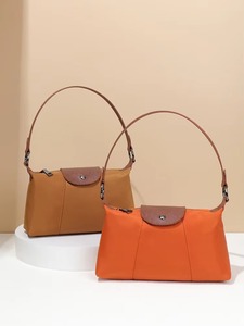 Bolso de Mano de Diseño 2026, Moderno, de Nailon, Lujoso, Vegano, con Asa de Correa Suave, Bolso Tipo Tote Clásico de Moda para Mujer - Product Image 4