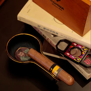 2025 plus récent cendrier absorbant la <span class=keywords><strong>fumée</strong></span> haut <span class=keywords><strong>de</strong></span> gamme cendrier à cigares en céramique anti-dérapant - Product Image 1