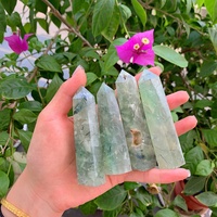 Vente en gros de tours de cristal de préhnite naturelle et de quartz rutile noir pour la décoration intérieure
