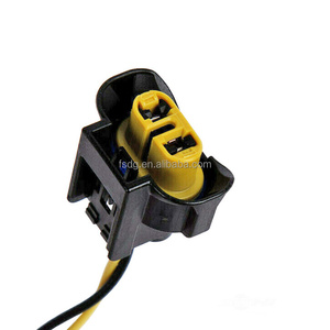 Marque Nouvelle Tête Lumière <span class=keywords><strong>Prise</strong></span> <span class=keywords><strong>de</strong></span> Câblage-<span class=keywords><strong>GAUCHE</strong></span> et DROITE 25962806 645-745 15841609 pour Silverado 07-14 - Product Image 6