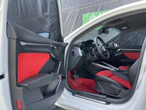 <span class=keywords><strong>Audi</strong></span> <span class=keywords><strong>A3</strong></span> 2022 A3L Limousine 35 <span class=keywords><strong>TFSI</strong></span> Enterprising Sport Automatique Conduite à Gauche 14000 km de Kilométrage - Product Image 3